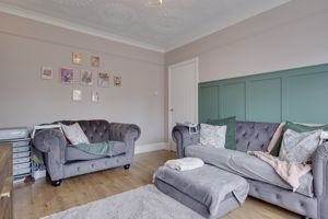 Lounge- click for photo gallery